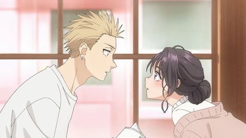 Kaoru und Rin schauen sich tief in die Augen - Foto: CloverWorks