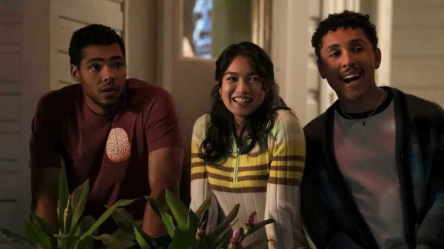 „The Love Hypothesis“ bei Prime Video Jeremy (Nicolas Duvernay), Anh (Rachel Marsh) und Malcolm (Jaboukie Young-White) in „The Love Hypothesis“.