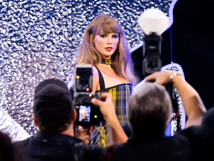 Bilder aus der Dokuserie „The Taylor Swift Years – Schicksalsjahre eines Superstars“.