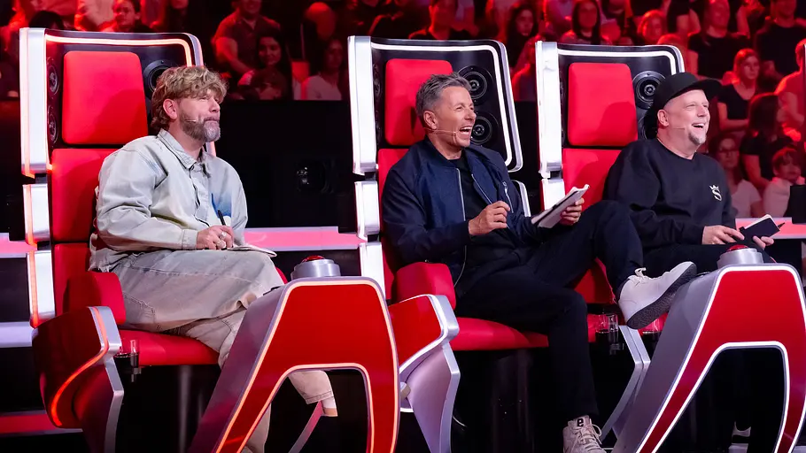 The Voice of Germany Rea, Michi und Smudo sitzen auf den Juroren-Plätzen bei The Voice of Germany