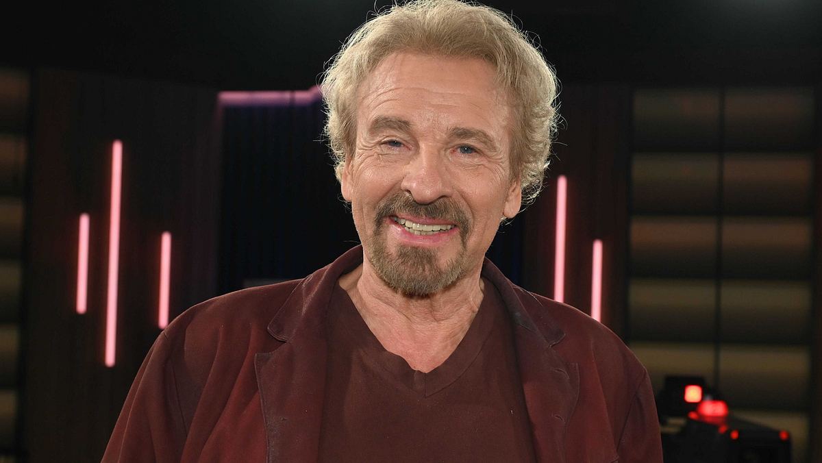 Thomas Gottschalk hört auf Thomas Gottschalk lächelt in die Kamera