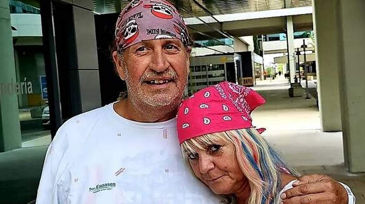 Kathrin sorgt sich um ihren Mann Thommy Schmelz. Thommy Schmelz Arm in Arm mit seiner Frau Kathrin.