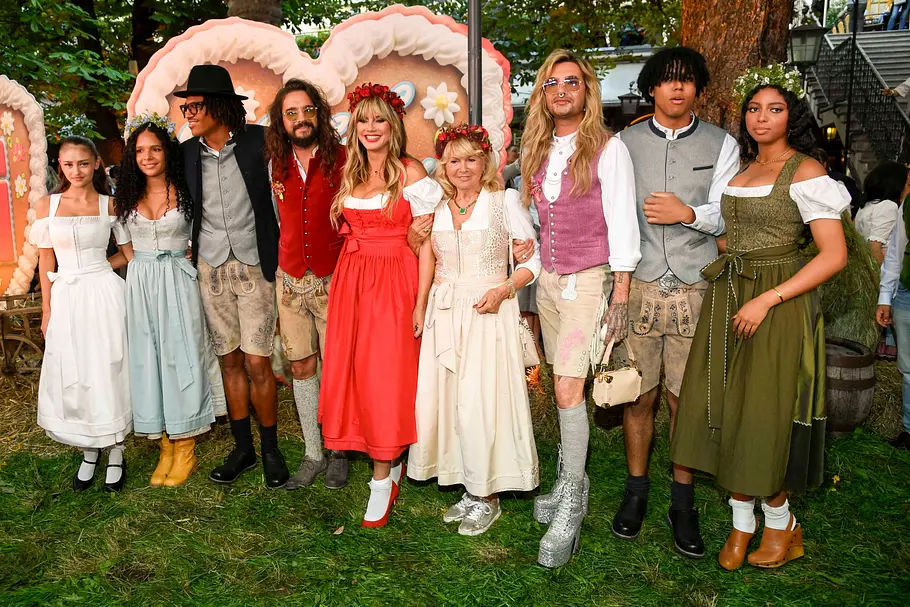 Tom Kaulitz, Leni Klum, Henry Samuel und Erna Klum kommen zum HeidiFest 2026 Gruppenfoto der Klum/Kaulitz Familie beim HeidiFest 2025