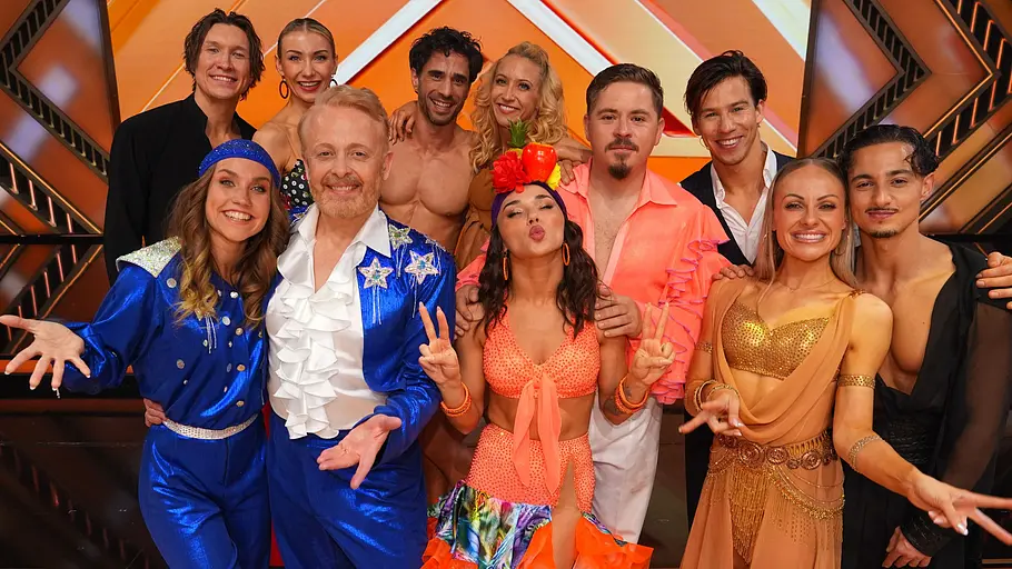 Die Top 6 von „Let's Dance“ kämpft um den Sieg Ende Mai. Die Top 6 von „Let's Dance“ auf dem Parkett