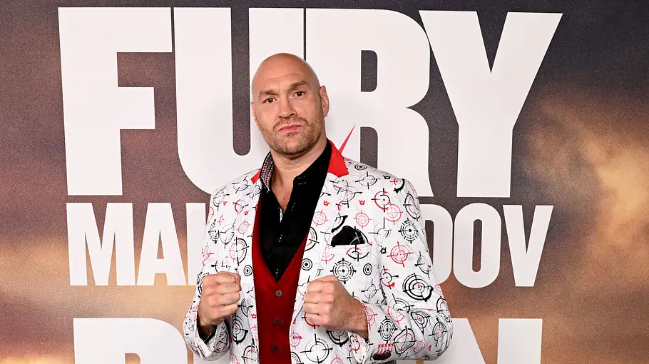 Tyson Fury Red Carpet Tyson Fury im Anzug beim Red Carpet-Event zum Boxkampf