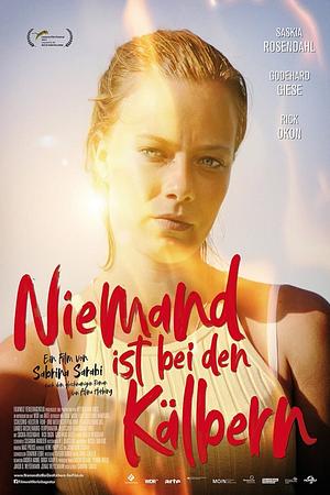 Niemand ist bei den Kälbern - Foto: TMDB