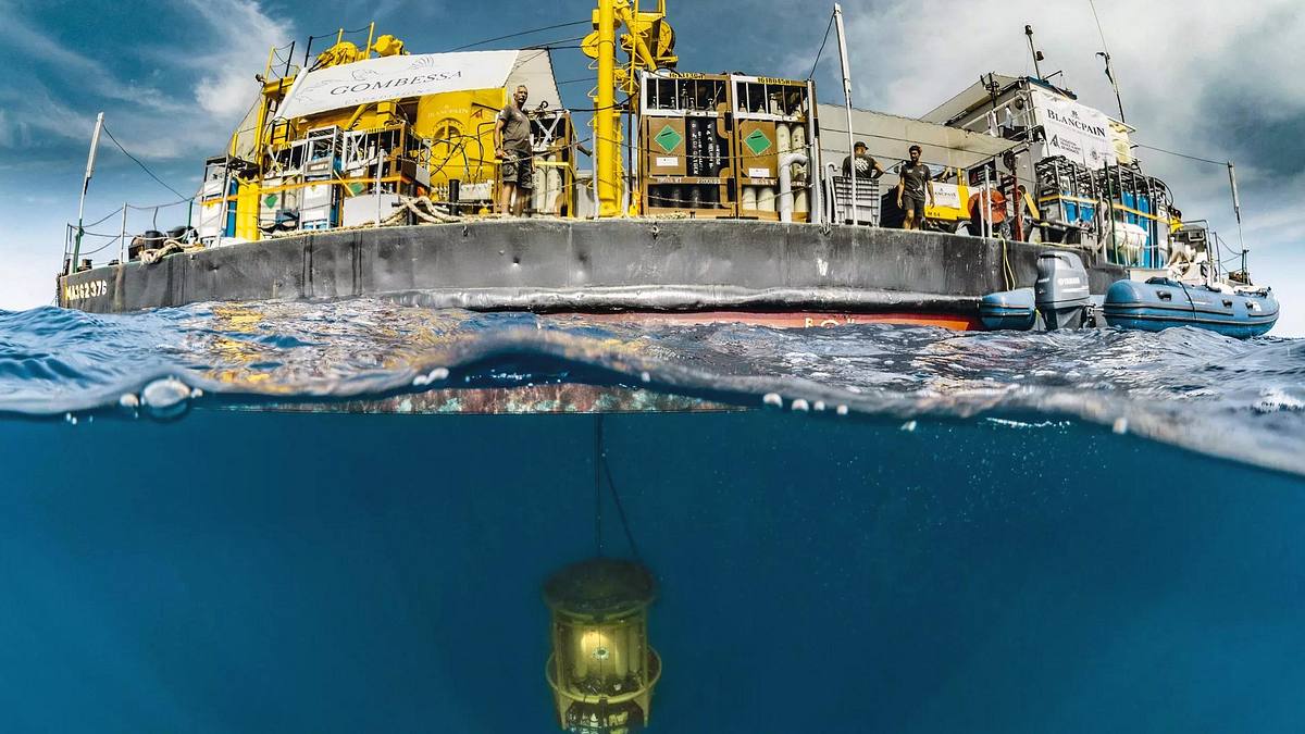 28 Tage unter dem Mittelmeer – Station Bathyale 28 Tage unter dem Mittelmeer – Station Bathyale