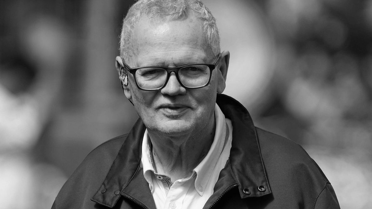 Ulli Potofski hat die Fußballberichterstattung geprägt. Schwarz-Weiß-Bild von Ulli Potofski.