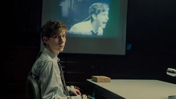 Jacob Tremblay als Ted Kaczynski in Unabomber. - Foto: Philippe Bosse/Netflix ©2026 Jacob Tremblay als Ted Kaczynski in Unabomber. - Foto: Philippe Bosse/Netflix ©2026