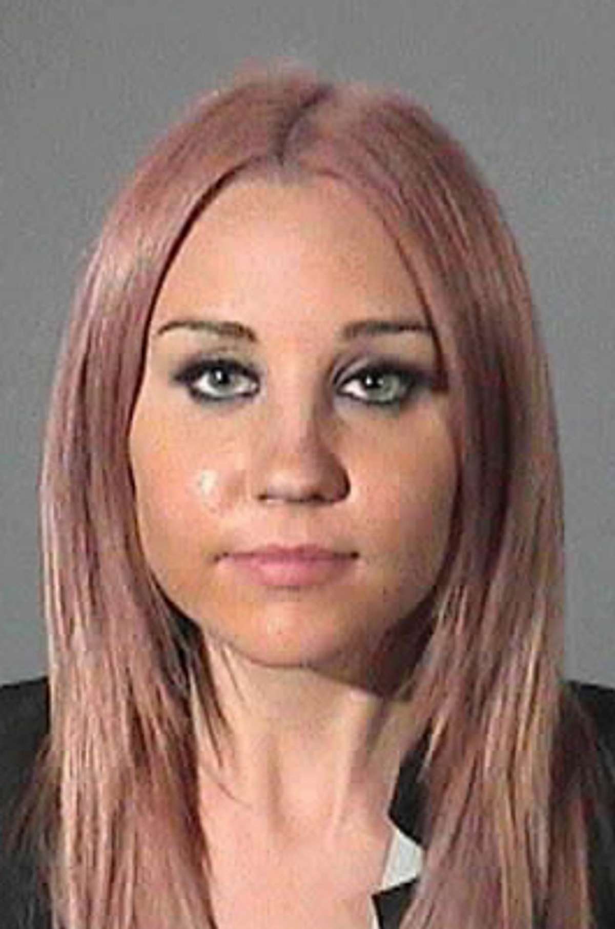 Amanda Bynes Mugshot im Gefängnis
