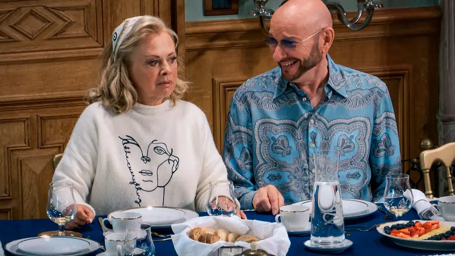 Fliegen Marijke Amado und Ralph Morgenstern noch auf? Marijke Amado und Ralph Morgenstern am Frühstückstisch.