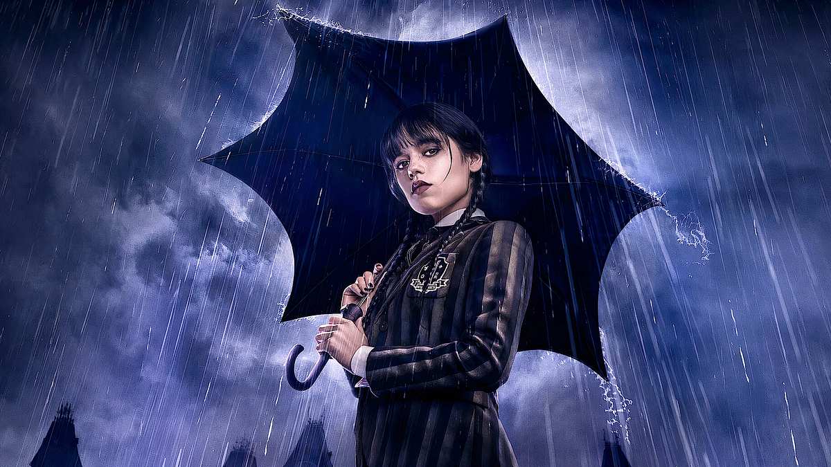 Wednesday Staffel 2 Man sieht Jenna Ortega als Wednesday Addams auf einem Poster der gleichnamigen Serie.