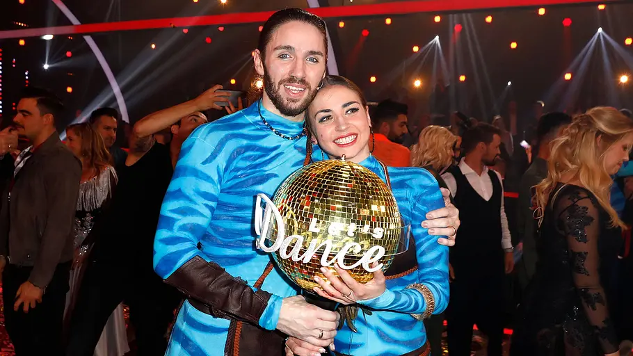 Waren Gil Ofarim und Ekaterina Leonova ein Paar? Gil Ofarim und Ekaterina Leonova in Na'vi-Kostümen bei „Let’s Dance“.