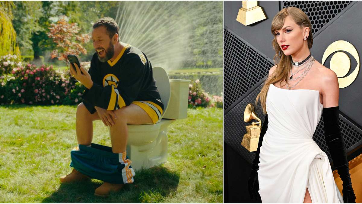 Was findet Taylor Swift witzig? Nun wissen wir es endlich! Links im Bild: Happy Gilmore sitzt amüsiert auf einer Garten-Toilette und hält sein Handy in der Hand. Rechts im Bild: Raylor Swift posiert auf dem roten Teppich der Grammy-Verleihung.