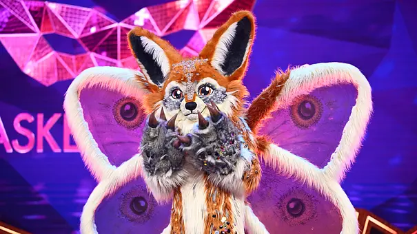 Motto Momo auf der Bühne von „The Masked Singer“. - Foto: Joyn/Willi Weber Motto Momo auf der Bühne von „The Masked Singer“. - Foto: Joyn/Willi Weber