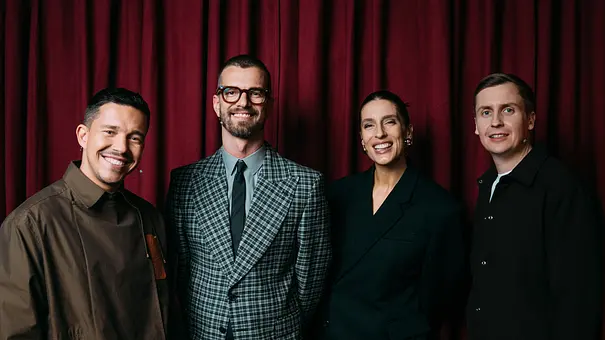 Nico Santos, Joko Winterscheidt, Andrea Petkovic und Till Reiners bei „Wer stiehlt mir die Show?“. - Foto:  Joyn/Florida TV/Julian Mathieu