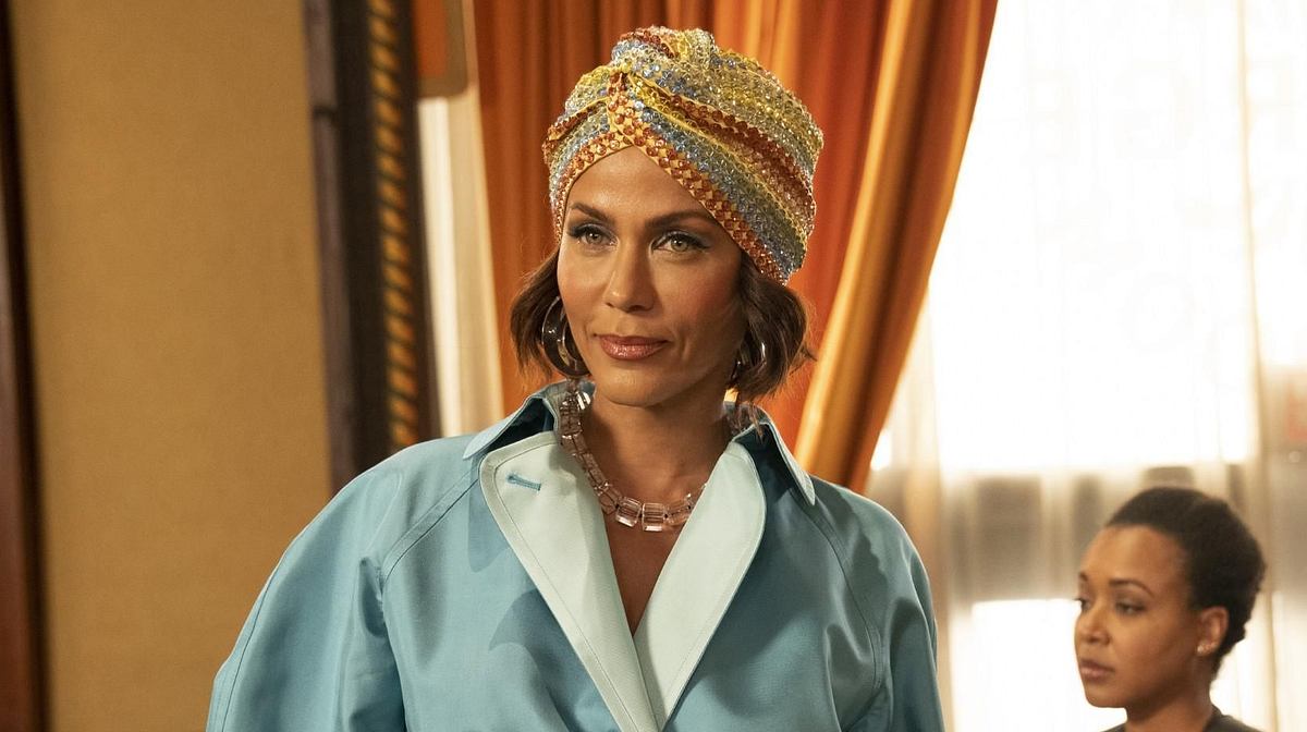Lisa Todd Wexley (Nicole Ari Parker) posiert in einem ihrer ikonischen „And Just Like That“-Outfits