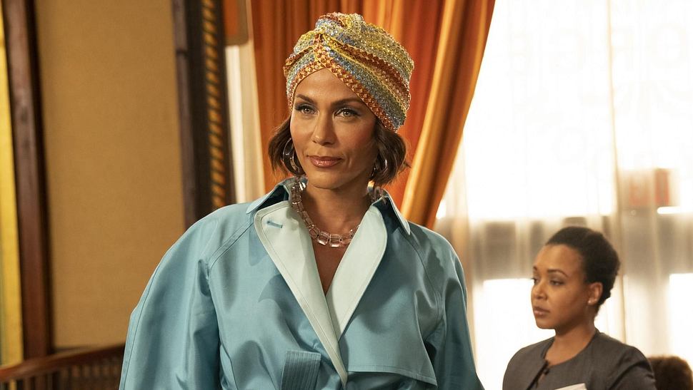 Lisa Todd Wexley (Nicole Ari Parker) posiert in einem ihrer ikonischen „And Just Like That“-Outfits - Foto: RTL / ©2021 WarnerMedia Direct / HBO Max 