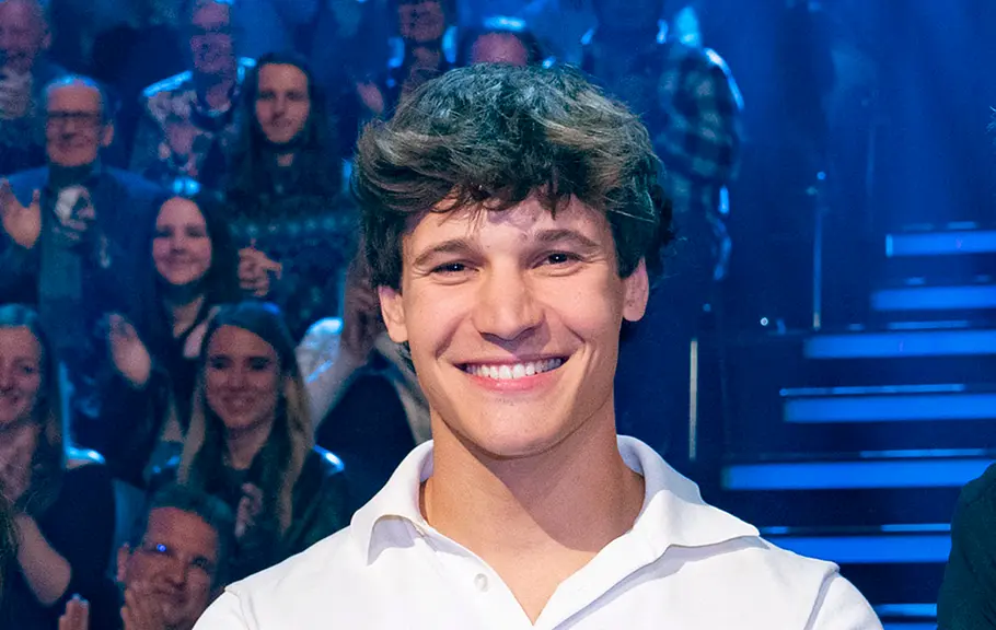 Wincent Weiss lächelt.
