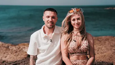 Wladi und Chiara bei Temptation Island VIP - Foto: RTL / Dustin Leonhard Grieß