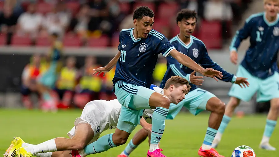 Kann das DFB-Team überzeugen? Musiala kommt zum Torschuss.