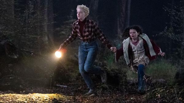 „Wolf Man“: „Inventing Anna”-Star Julia Garner über die Phasen der Trauerbewältigung | Interview - Foto: Universal Studios
