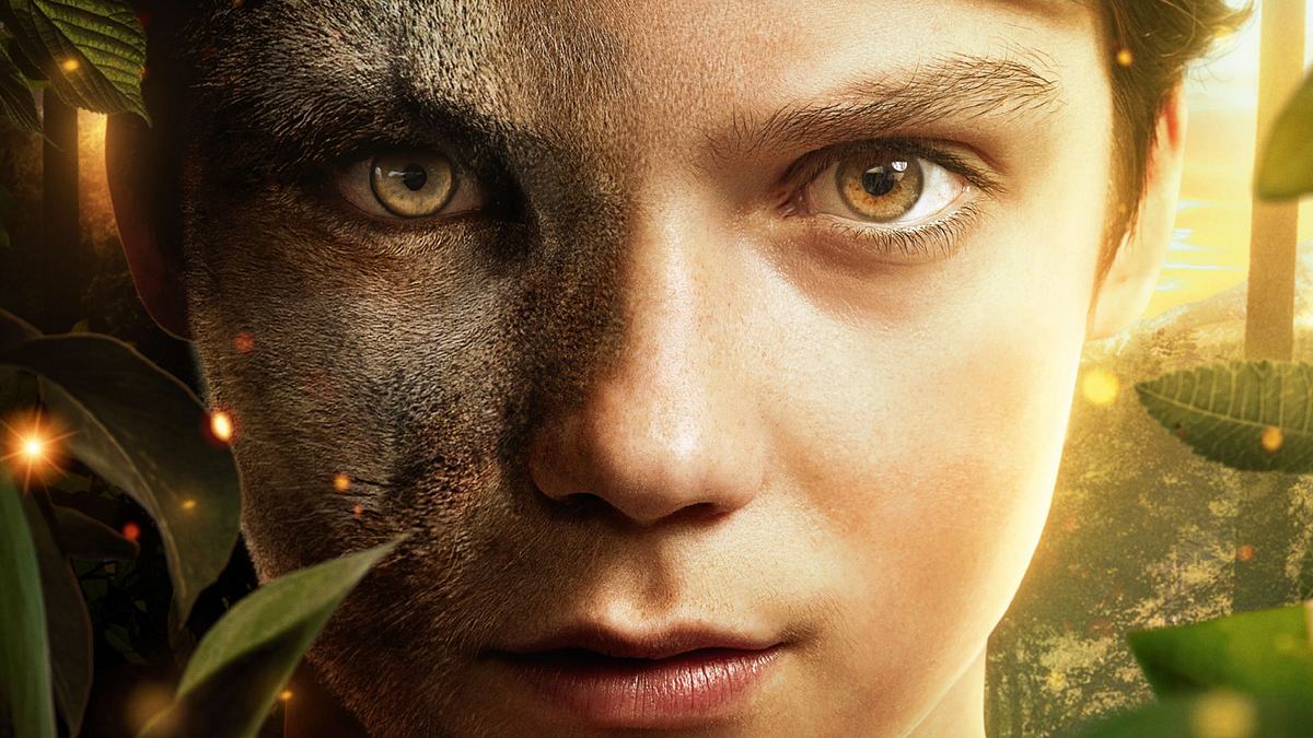 „Woodwalkers“ war nicht nur im Kino erfolgreich, sondern begeistert jetzt auch auf Netflix. Filmplakat Woodwalkers, Gesicht eines Jungen, das zur Hälfte Puma ist