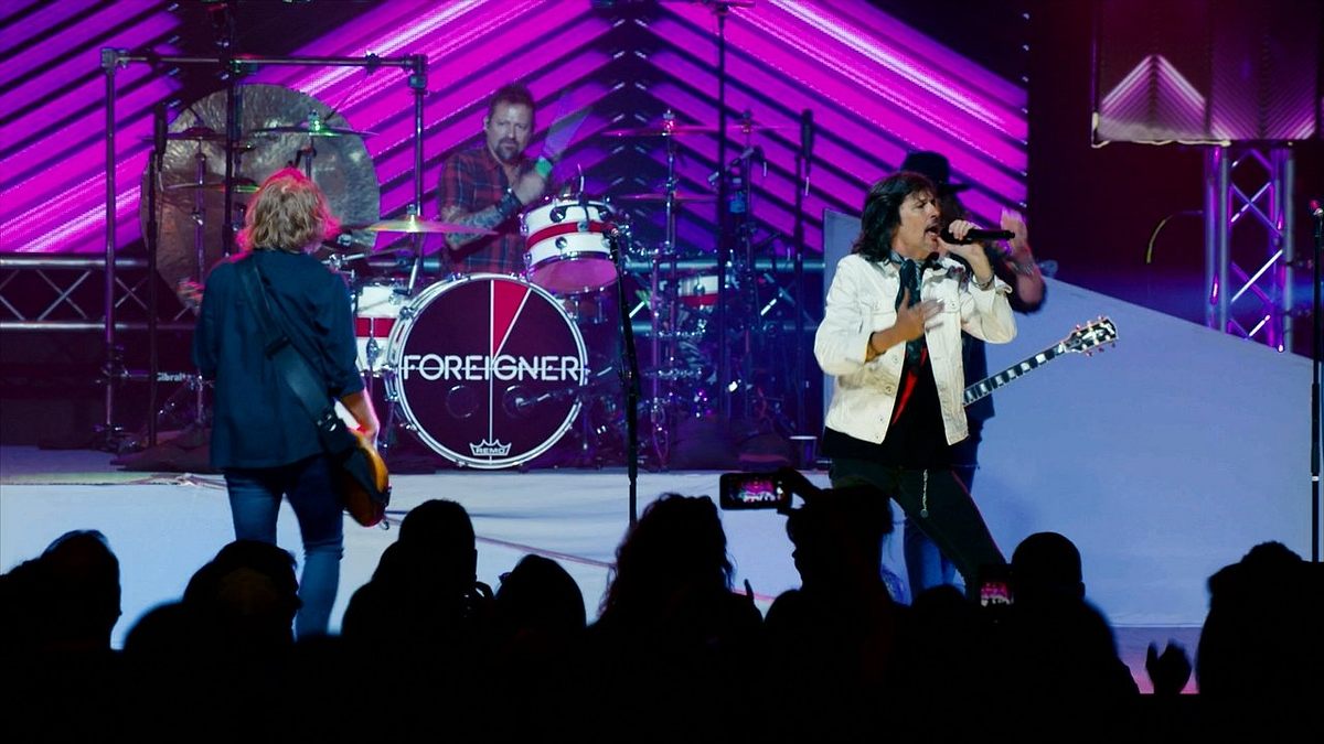Foreigner - Double Vision - Then and now Foreigner - Double Vision - Then and now