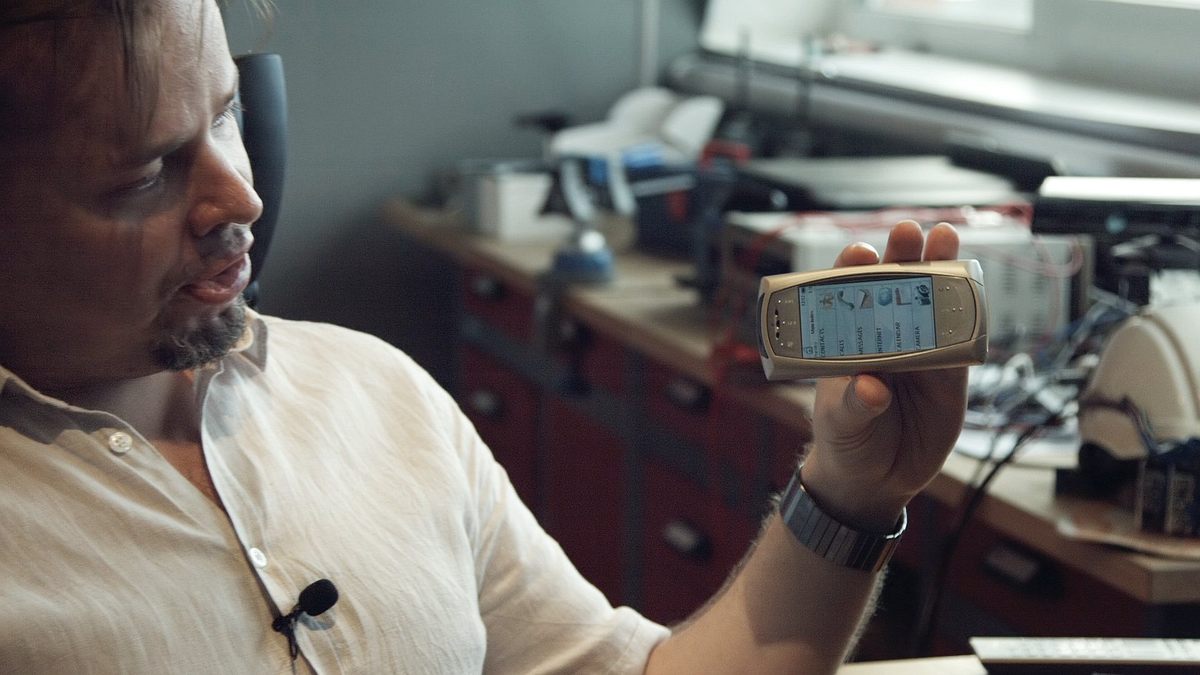 Anschluss verpasst - Die Geschichte von Nokia Mobile